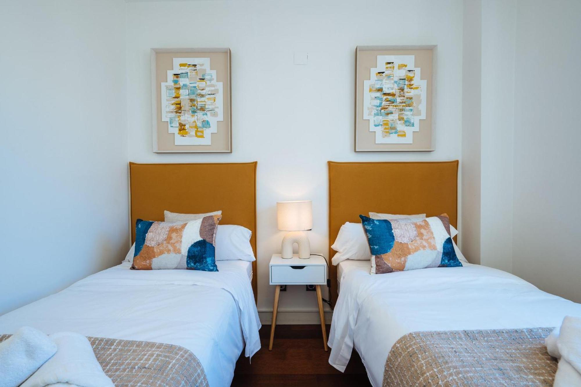 San Bernardo Home Free Parking Sevilla Exterior foto